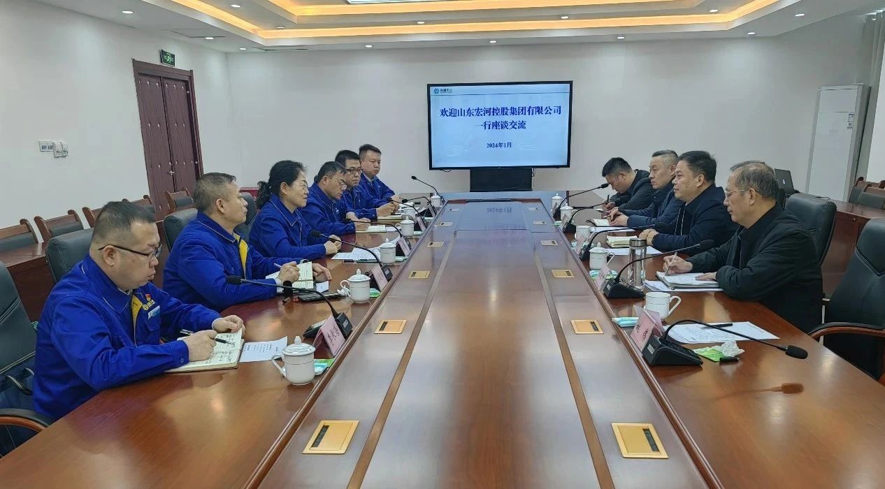 李曉東到新疆調研督導煤礦建設推進工作，并慰問駐疆干部職工