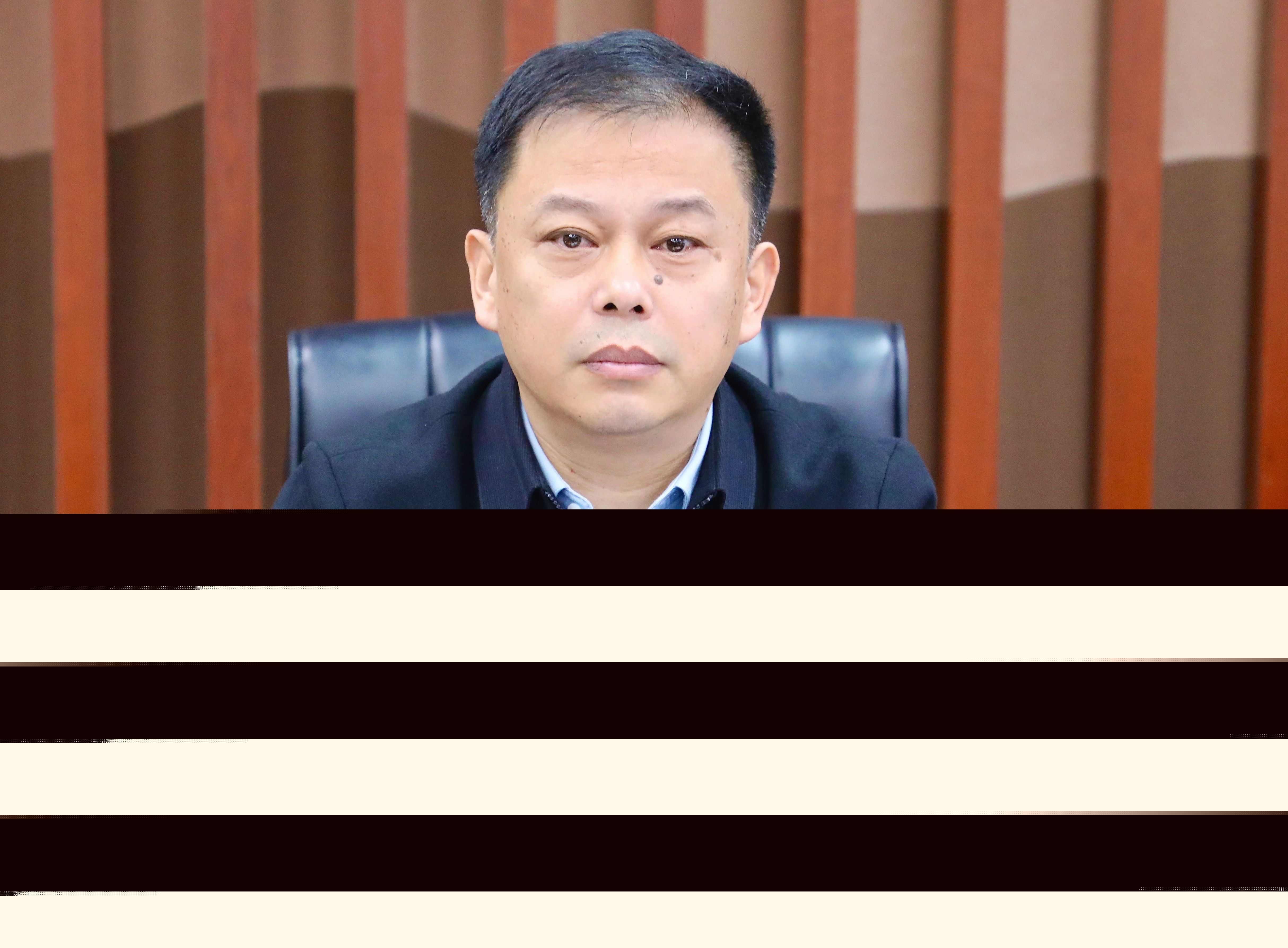 全力以赴打好年度“收官戰(zhàn)”！宏河集團召開1-3季度經(jīng)營形勢分析暨決戰(zhàn)四季度動員會1.jpg